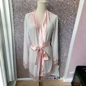 White and  pink ribbon tie up robe feminine lacy